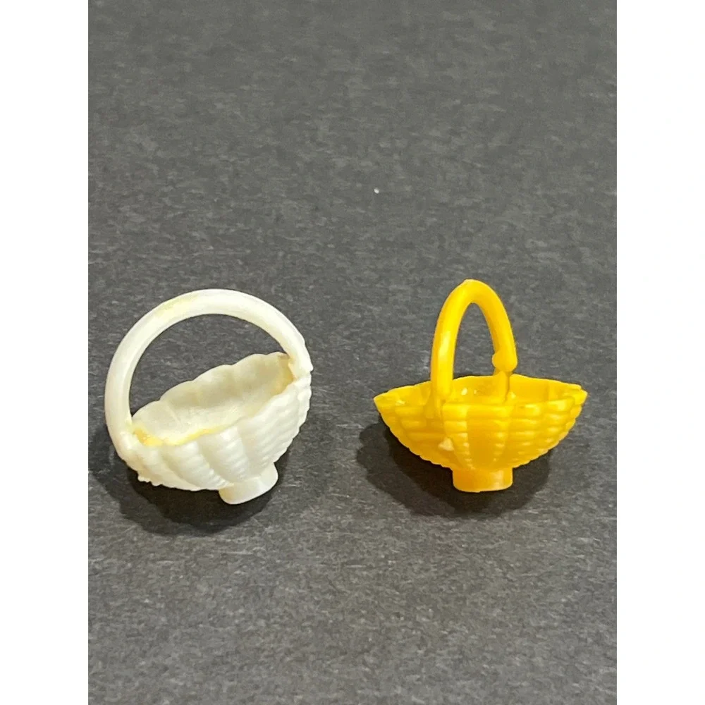 Vintage Doll Miniature Plastic Baskets White Yellow Scalloped Edge Accessory Set